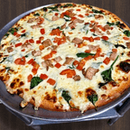 Best Chicken ALfredo Pizza in Green Bay, WI